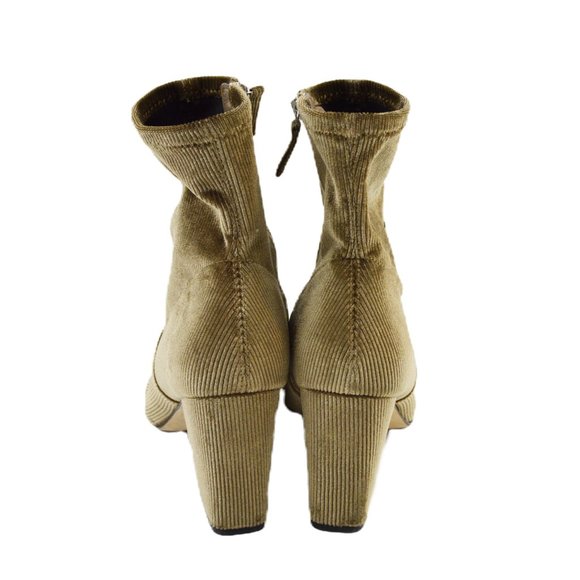 Steve Madden Elory Velvet Bootie #109-41 - Picture 4 of 5